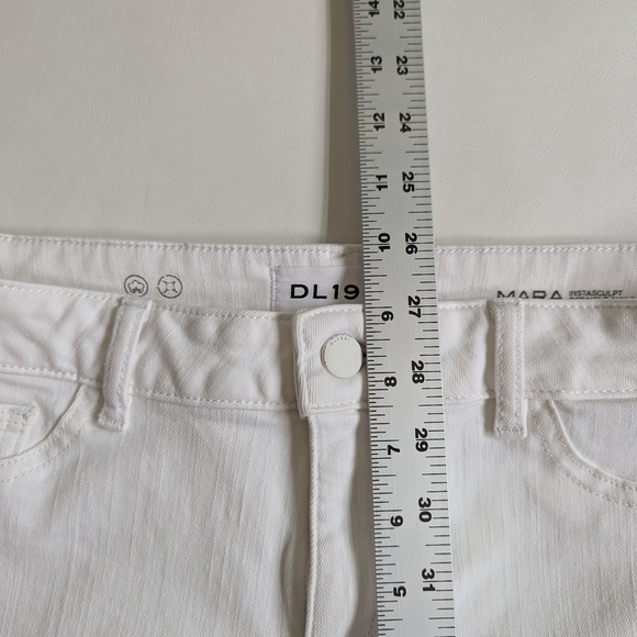 DL1961 Mara Instasculpt Straight Leg Ankle Women's White Jeans Size 28/6 - Picture 5 of 9